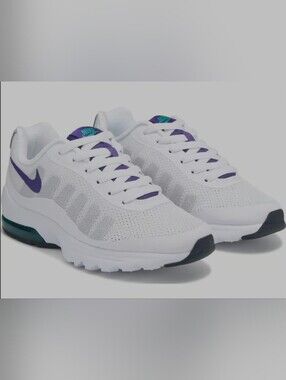 NEW - Women's Nike Air Max Invigor Sneakers (Size 8) NO BOX